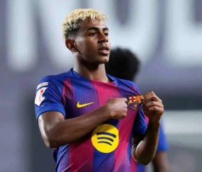 官方赛程页面-世体：亚马尔因身体不适缺席训练，但出战塞维没有风险