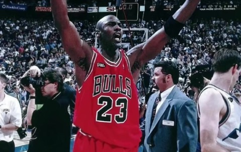 官网赛事新闻-杨毅：乔丹&amp;科比单论内心就非凡人 乔科姚詹库在中国影响力现象级